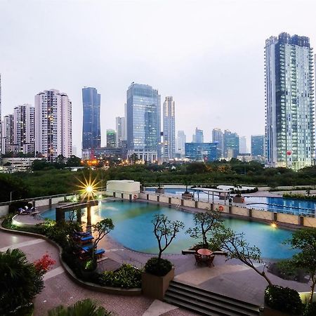 Homey 1Br At The Wave Near Epicentrum Kuningan By Travelio Jakarta Exteriör bild